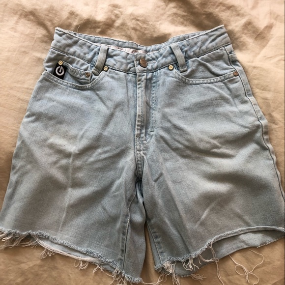 Guess jeans, shorts, size small - Picture 1 of 3
